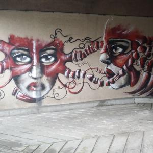Visite de Vitry, la capitale française du street art, avec une artiste