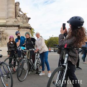 Jeu de piste à vélo : défi cinéma à Paris