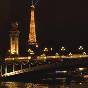 Croisière, un dîner parisien sur la Seine
