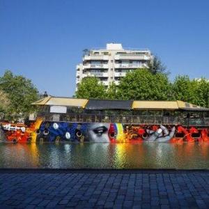 Street art walking tour from Paris canal de l'Ourcq to Pantin