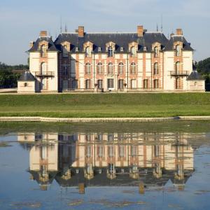 Visite libre du Château de Grosbois - Grosbois Dans le Rétro