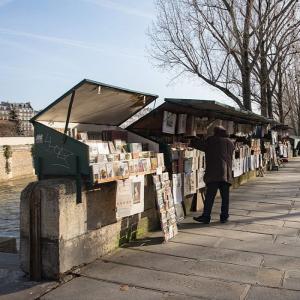 [Conférence virtuelle] Les bouquinistes de Paris : une librairie à ciel ouvert !