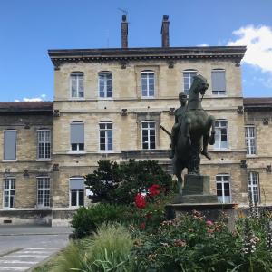 Découverte de l'hôpital Sainte-Anne et de son Musée d'Art et d'Histoire