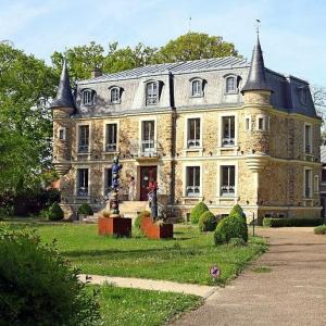 Visite du Parc et du Château des Tourelles