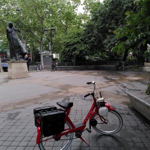 Quand Paris perd la tête : les Révolutions au Faubourg Saint Antoine - balade en solex éléctrique