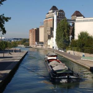 Architecture en reconversion sur le canal de l'Ourcq