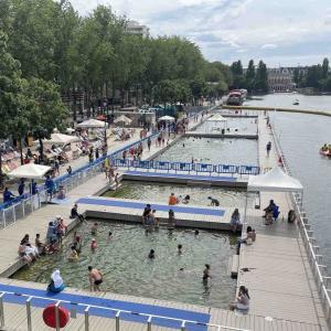 En bateau depuis Bobigny + activités nautiques (pédalos, zodiacs et paddle) à Pantin