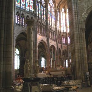 L’art de la marqueterie de paille à la basilique cathédrale Saint-Denis