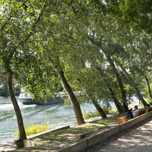 Balade-atelier aquarelliste sur les berges de Seine par la compagnie EKOKOSMOS