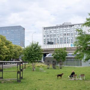 Clichy du périphérique à la Seine. Archipel francilien, CAUE-IDF, 2024 (c) Martin Argyroglo.