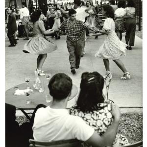 Visite virtuelle de l'expo Willy Ronis - La Banlieue Est sous l'oeil du Maître