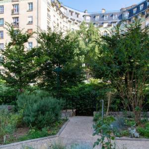 Promenade bioclimatique dans le nord du 17ème arrondissement