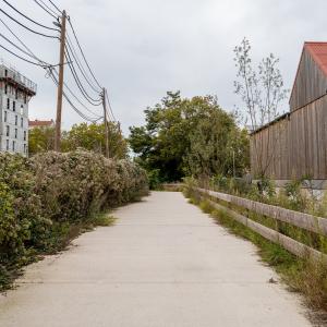 Spécial été - 2)	Pantin, le quartier des Quatre-Chemins et son cimetière parisien