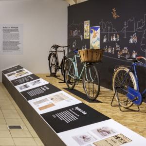 L’exposition « Ça roule, petites histoires de vélo en banlieue sud »