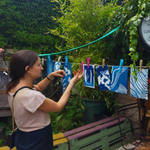 Atelier initiation cyanotype à la Galerie Rezoest au Pré-Saint-Gervais