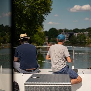 Croisière et croquis : la Marne en dessin