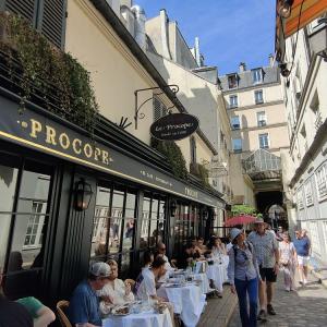 Odéon : la Comédie française, la Révolution et les femmes