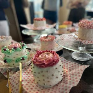 Création de Bento cake à l'atelier Janette Boudoir