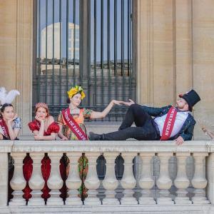 Montmartre est une fête, paillettes et pénombre