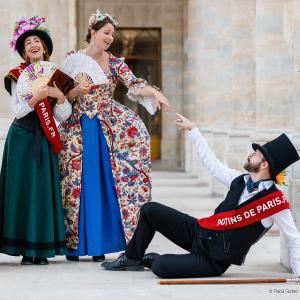 Montmartre est une fête, paillettes et pénombre