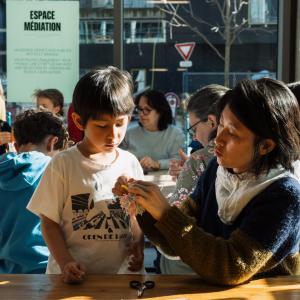 Atelier créatif designer en herbe autour de l'exposition "L'école idéale"