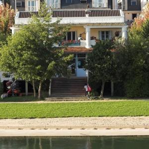 Balade en canoë : histoire de la natation dans la Marne