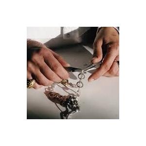 Atelier upcycling et de création de bijoux à Pantin