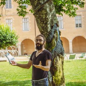 Lecture contée au cœur de la forêt