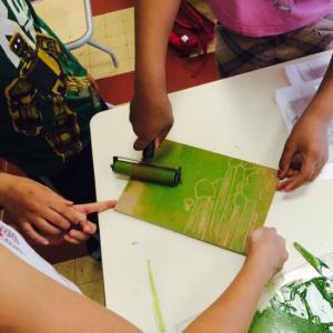Atelier impressions de linogravures avec Olivia Paroldi - PHENOMEN'ART
