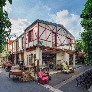 Ciné-balade aux Puces de Paris Saint-Ouen