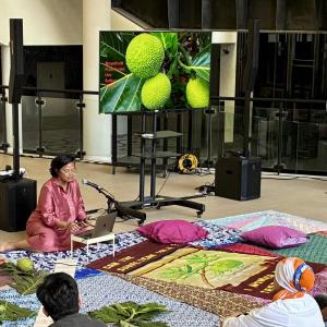 (c) Francis Maravillas