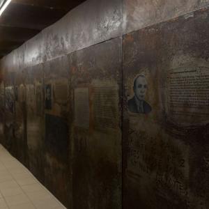 Visite Flash - Les Murs Parlent – Les graffitis comme ultime témoignage (1939-1945) : exposition et réalité virtuelle