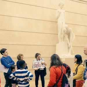 Visites famille et jeune public – Chaillot – Théâtre national de la Danse