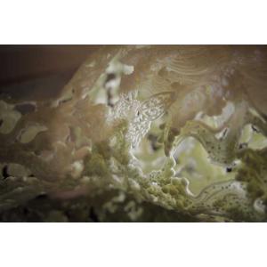 Arielle Domballe détail- Porcelaine froide- bille de polystyrene-