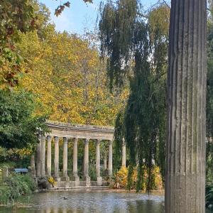 La vie de Maupassant et ses amis, du parc Monceau aux hôtels particuliers