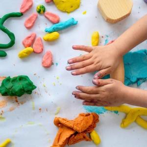 Atelier familles pour les enfants de 6 à 11 ans : "Un totem pour le Pavillon des projets"