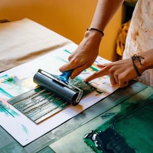 Initiation à la linogravure avec Apolline Angebaud - Journées des métiers d'art
