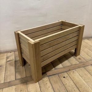 Fabrication d'une jardinière en bois surcyclé