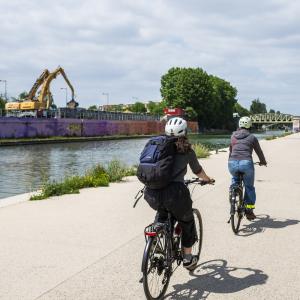 Au fil du canal, à vélo : un parcours pour regarder autrement le canal Saint‑Denis