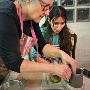 Atelier céramique “Fabrique ta tasse en argile” avec Sylvie Napolitano - Printemps de Revel