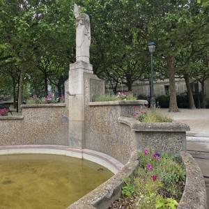 Du canal à la butte : l’eau de Paris sans dessus-dessous