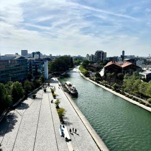 Balade de toit en toit le long du Canal de l'Ourcq