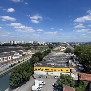 Balade de toit en toit le long du Canal de l'Ourcq