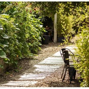 Atelier jardinage au Jardin 21, Qui suis-je ?