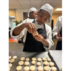 Macaronade : l’atelier gourmand à Ecole de cuisine du Chef Thierry Marx - Saison Multitude