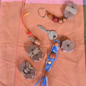 Porte-clé surcyclé avec l'atelier R-ARE à Montreuil