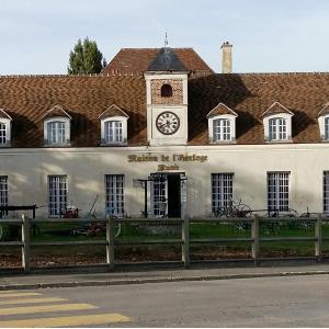 La ferme du château de Montfermeil et le Musée du Travail