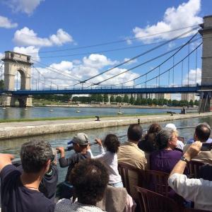 Croisière sur la Seine : architectures au bord de l'eau