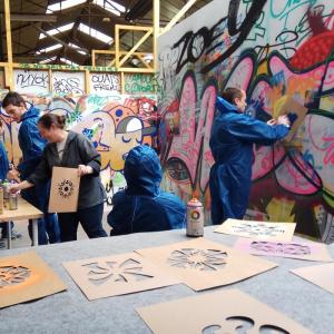 Initiation aux techniques graffiti et street art au Super Studio