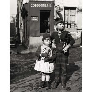 Montmartre Secret Dorothy Bohm 1954